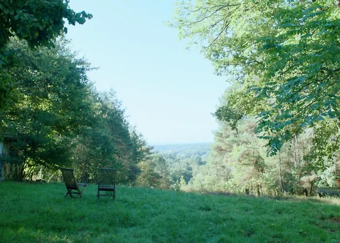 Théveny, Le Levant *